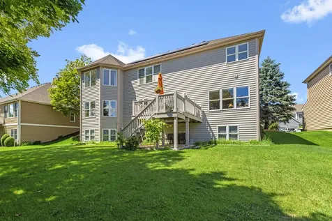 4 Sherwood Court Lake In The Hills IL 60156