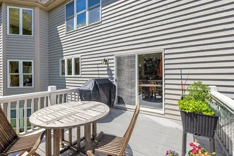 4 Sherwood Court Lake In The Hills IL 60156