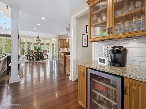 37W220 Mission Hills Drive St. Charles IL 60175