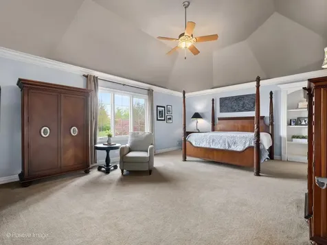 37W220 Mission Hills Drive St. Charles IL 60175