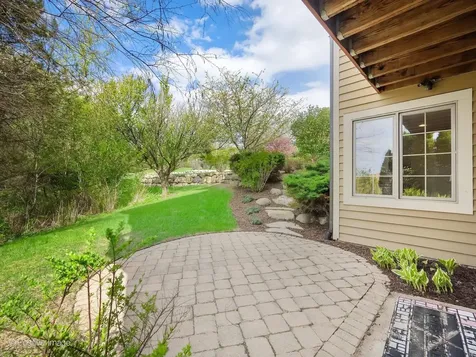 37W220 Mission Hills Drive St. Charles IL 60175