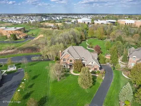 37W220 Mission Hills Drive St. Charles IL 60175