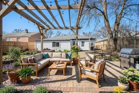 1943 Mayfair Avenue Westchester IL 60154