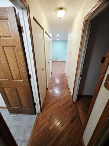 1045 Higgins Quarters Drive Hoffman Estates IL 60169