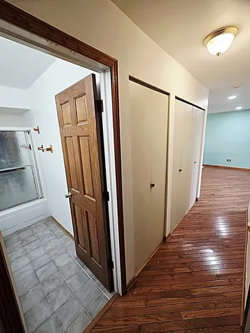 1045 Higgins Quarters Drive Hoffman Estates IL 60169