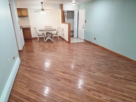1045 Higgins Quarters Drive Hoffman Estates IL 60169