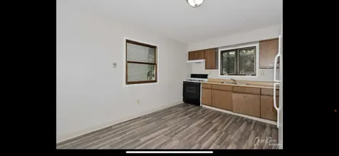 2923 Ezra Avenue N Zion IL 60099