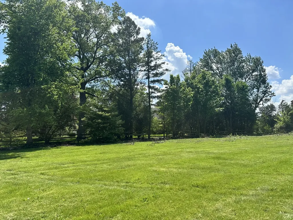 110 East Farnham Lane Wheaton IL 60189