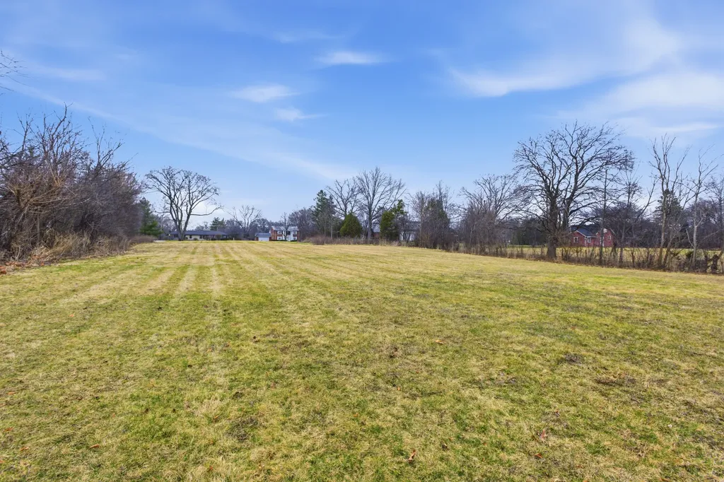 110 East Farnham Lane Wheaton IL 60189