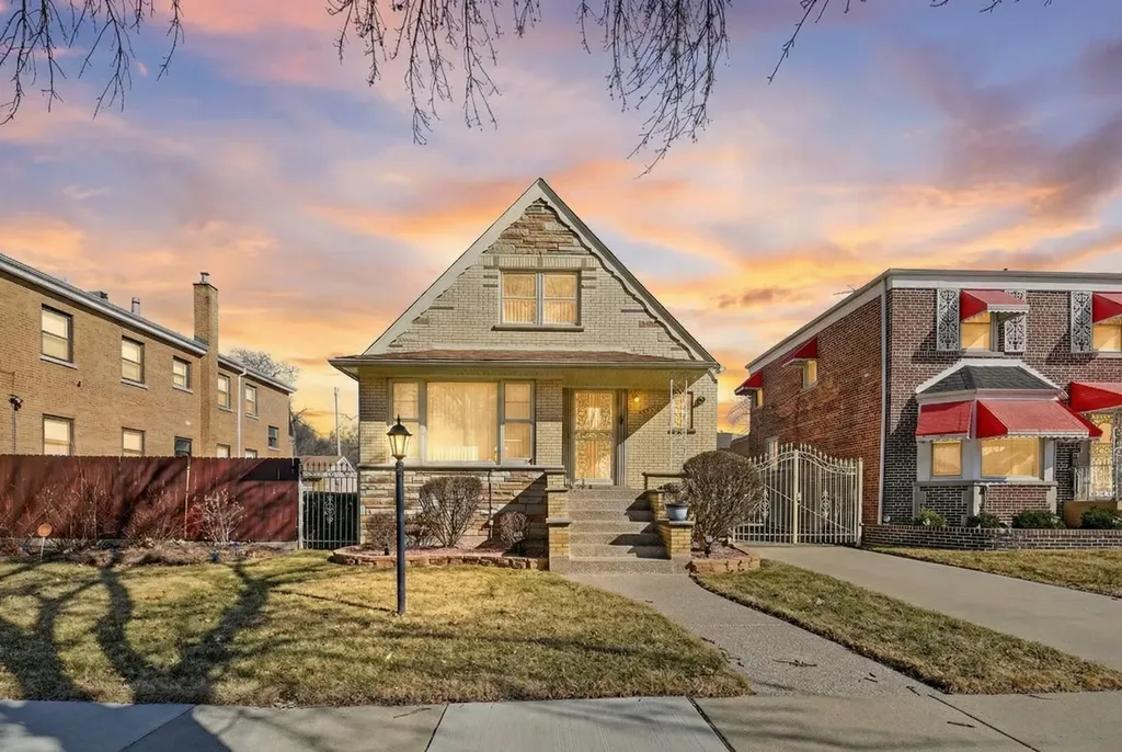 8407 South Wolcott Avenue Chicago IL 60620