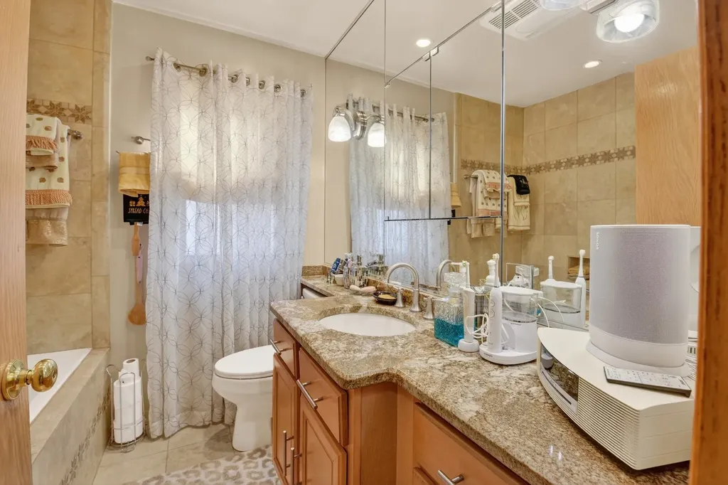 8407 South Wolcott Avenue Chicago IL 60620