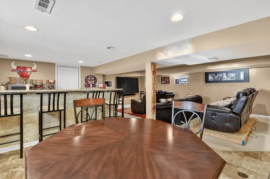 8407 South Wolcott Avenue Chicago IL 60620