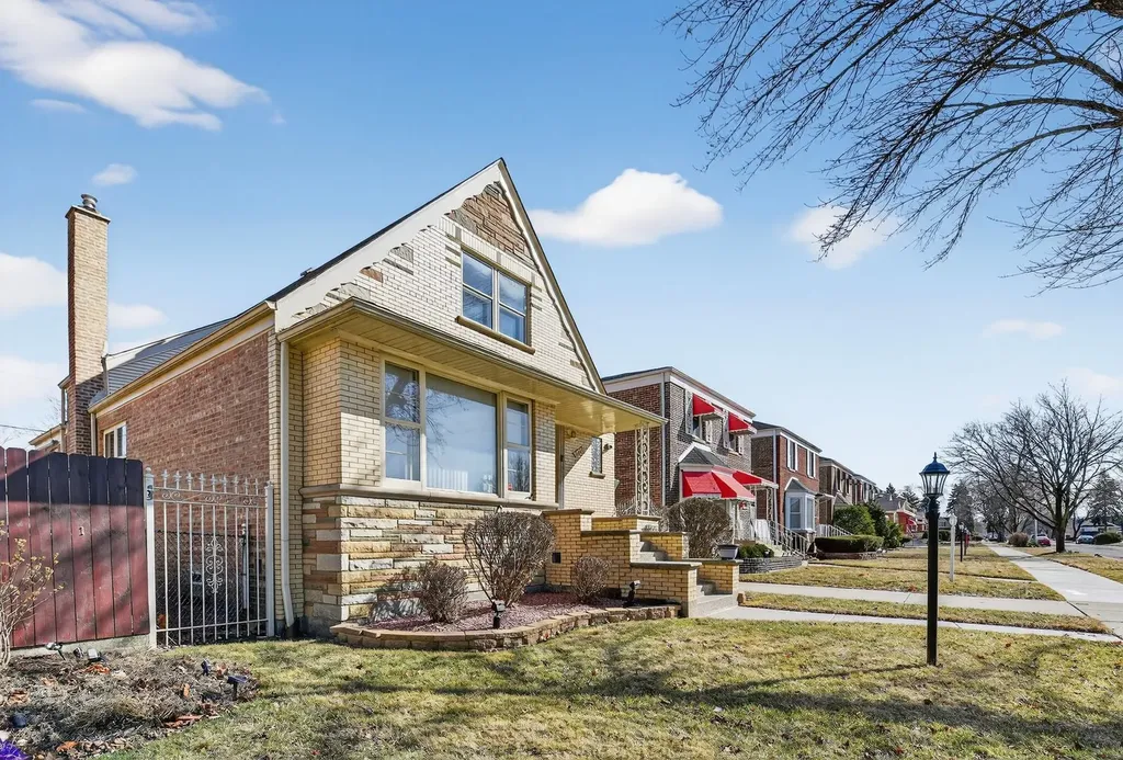 8407 South Wolcott Avenue Chicago IL 60620