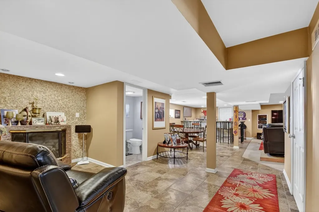 8407 South Wolcott Avenue Chicago IL 60620