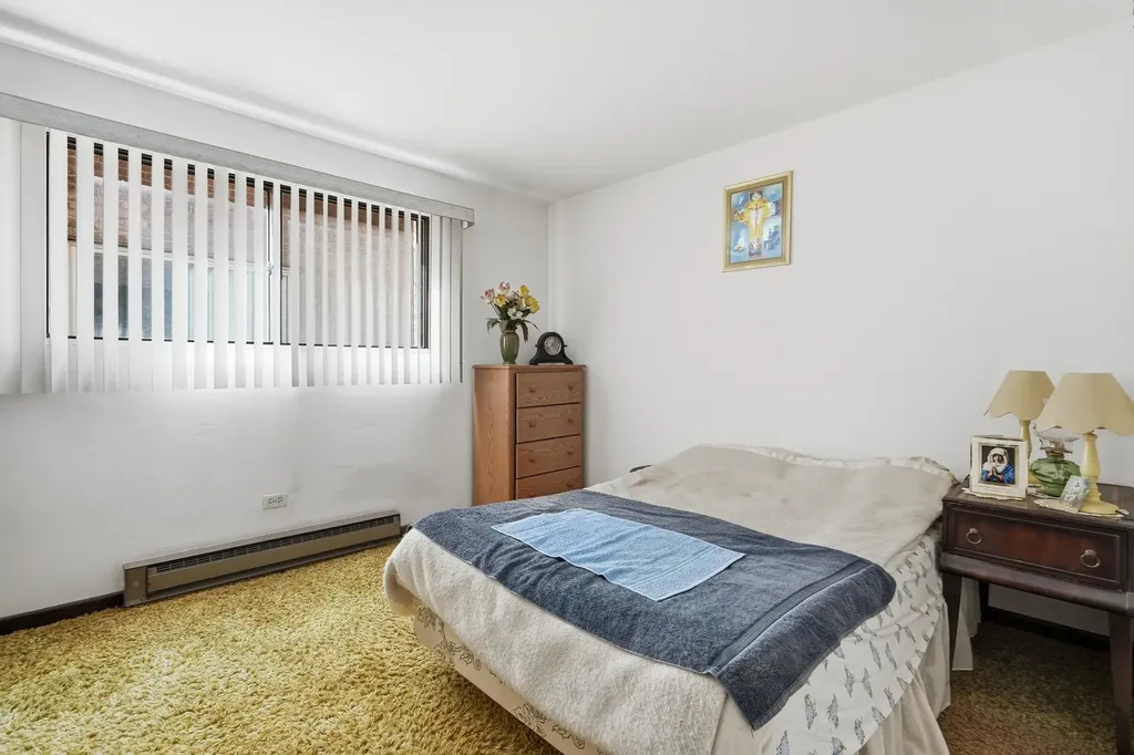 6728 West 64th Place Chicago IL 60638