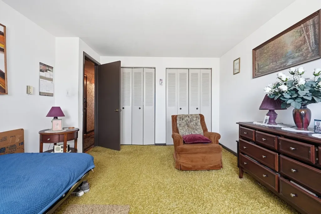 6728 West 64th Place Chicago IL 60638