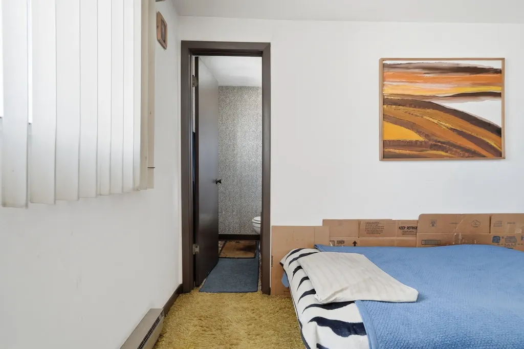 6728 West 64th Place Chicago IL 60638