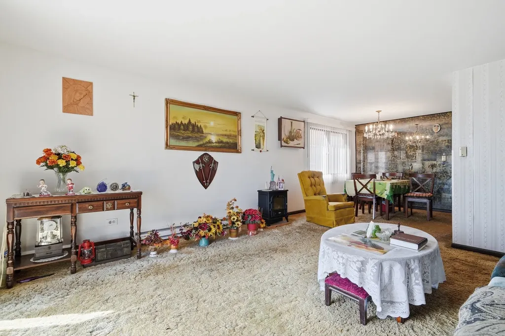 6728 West 64th Place Chicago IL 60638