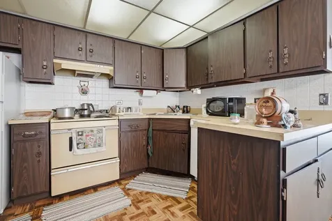 6728 West 64th Place Chicago IL 60638