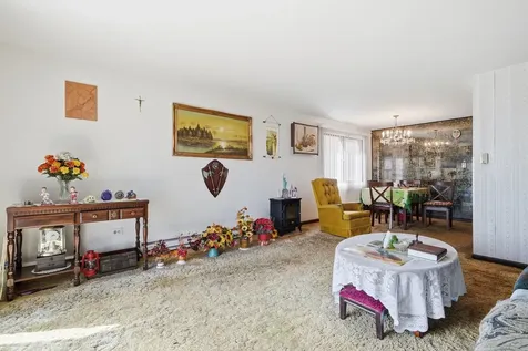 6728 West 64th Place Chicago IL 60638