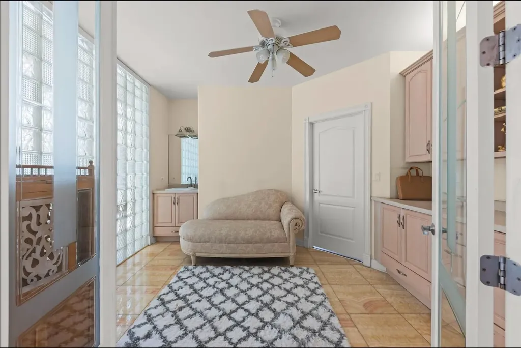 2308 Fleetwood Court Naperville IL 60565