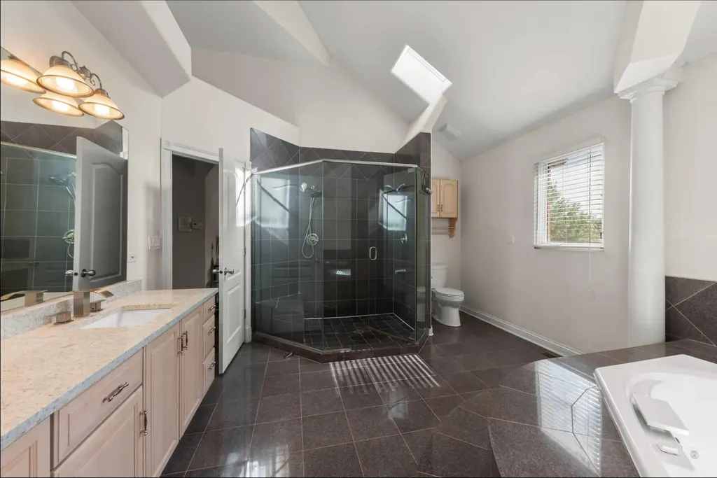 2308 Fleetwood Court Naperville IL 60565