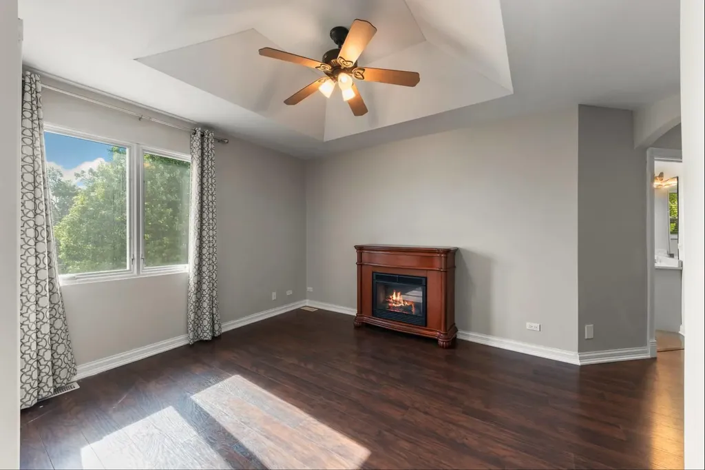 2308 Fleetwood Court Naperville IL 60565