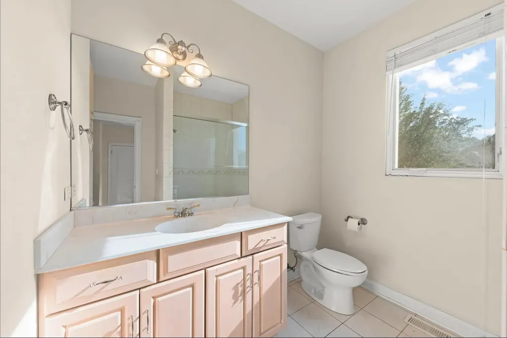 2308 Fleetwood Court Naperville IL 60565