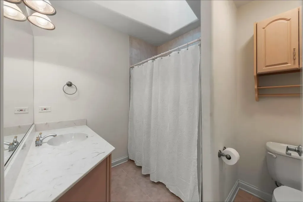 2308 Fleetwood Court Naperville IL 60565