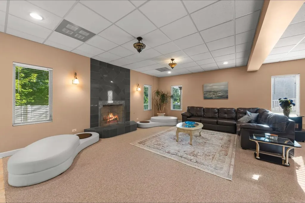 2308 Fleetwood Court Naperville IL 60565