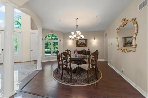 2308 Fleetwood Court Naperville IL 60565