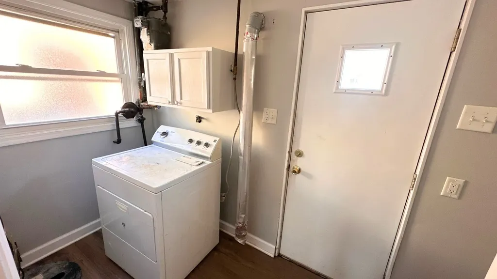 12741 South Manistee Avenue Chicago IL 60633