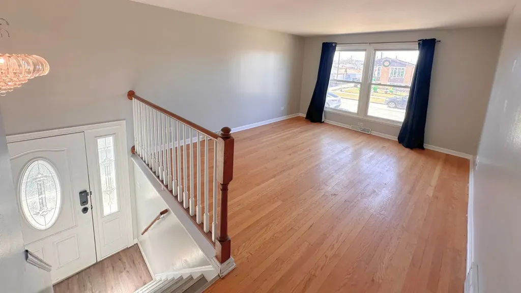 12741 South Manistee Avenue Chicago IL 60633