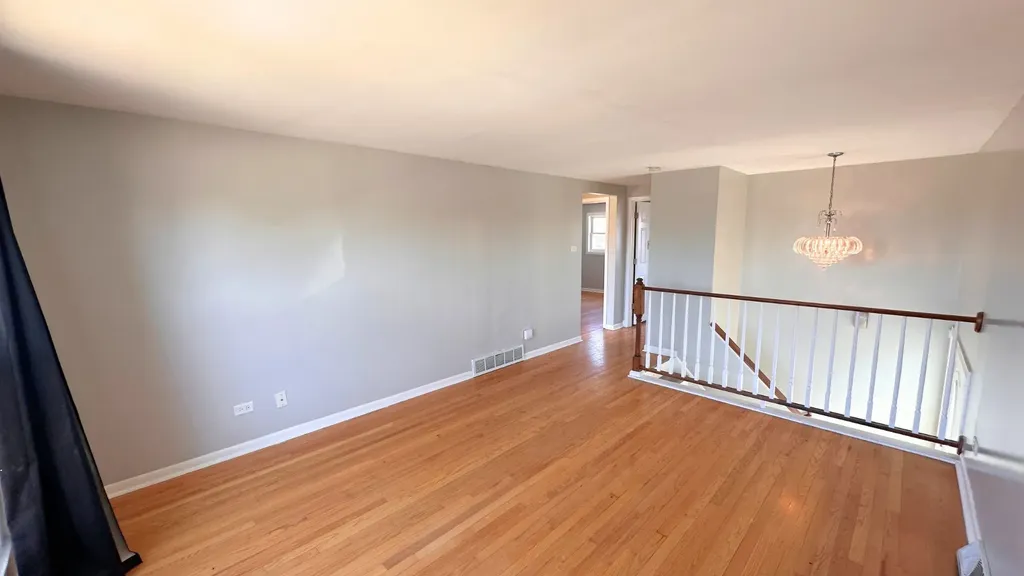 12741 South Manistee Avenue Chicago IL 60633