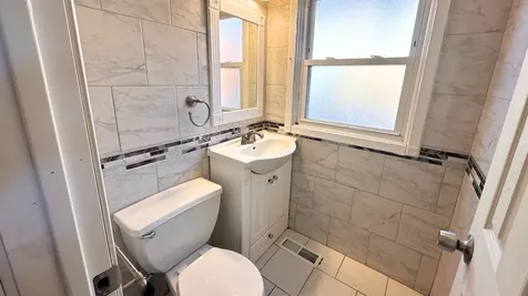 12741 South Manistee Avenue Chicago IL 60633