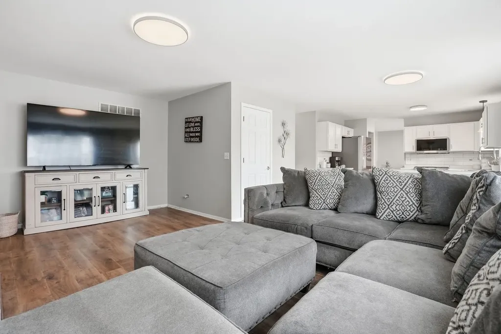 1919 Spring Ridge Drive Plainfield IL 60586