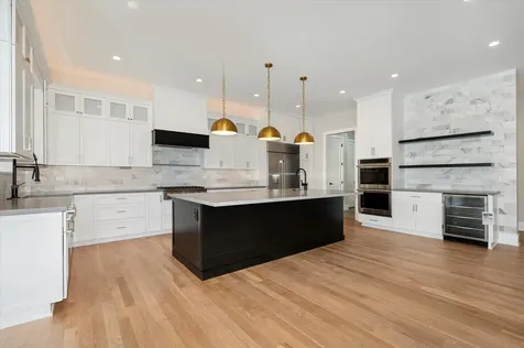 964 South Hillside Avenue Elmhurst IL 60126