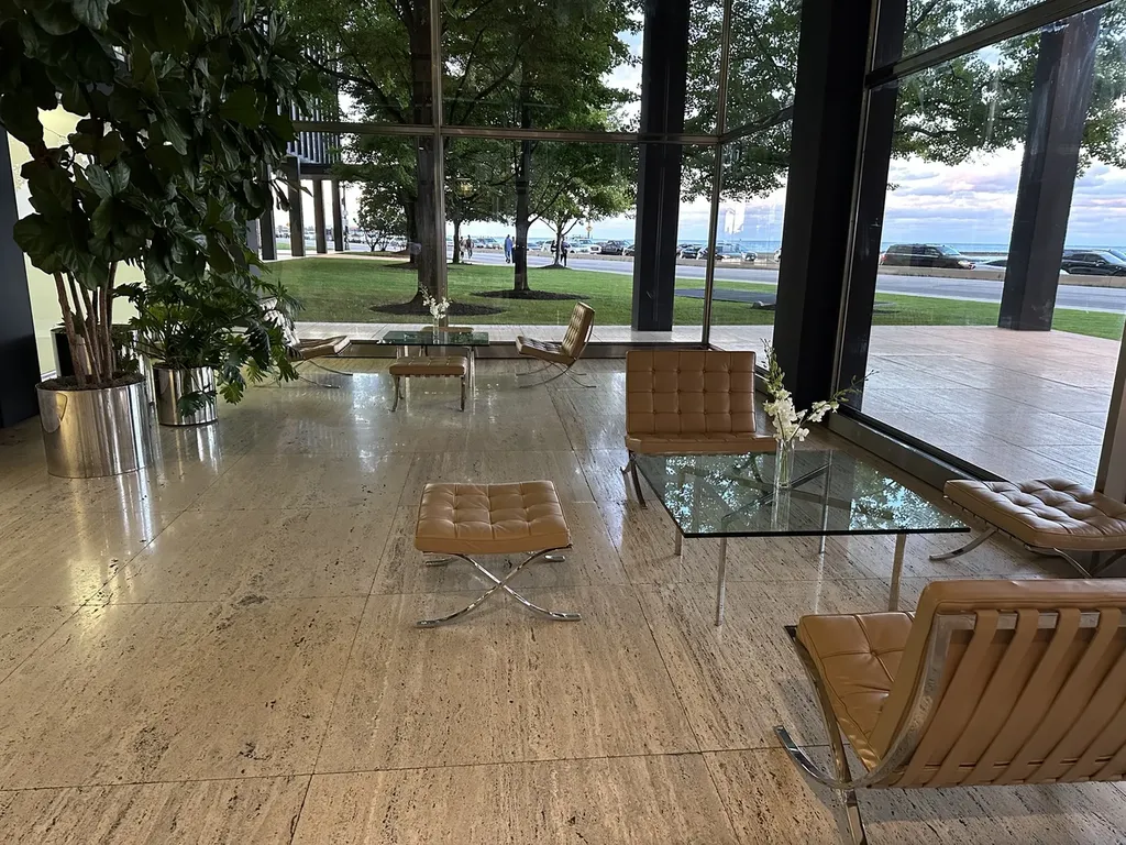 860 North Lake Shore Drive Chicago IL 60611
