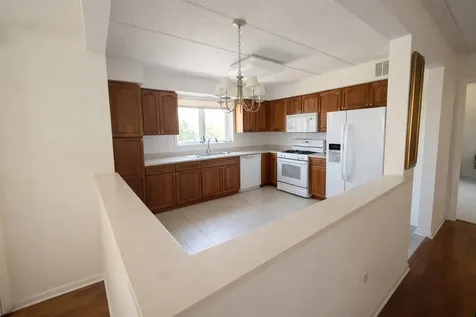 6807 North Milwaukee Avenue Niles IL 60714