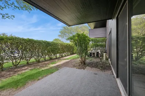 1325 North Sterling Avenue Palatine IL 60067