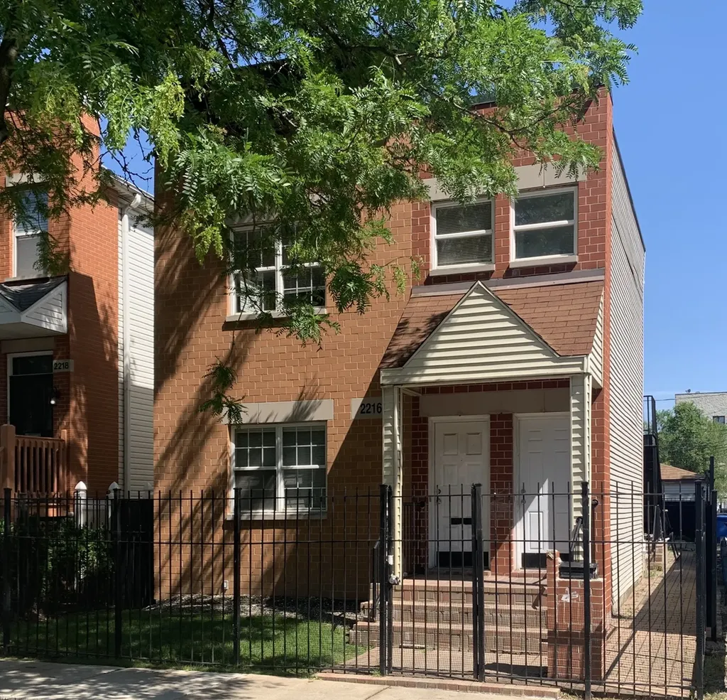 2216 West Adams Street Chicago IL 60612