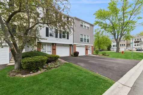 1813 Lancashire Court Schaumburg IL 60194