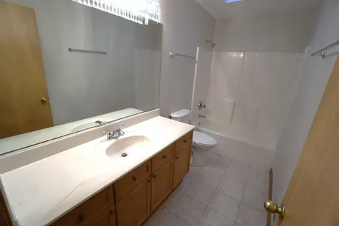 830 East 152nd Street South Holland IL 60473