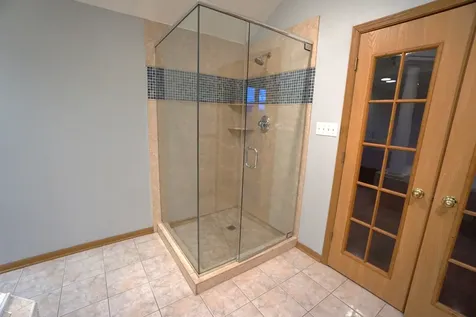 830 East 152nd Street South Holland IL 60473