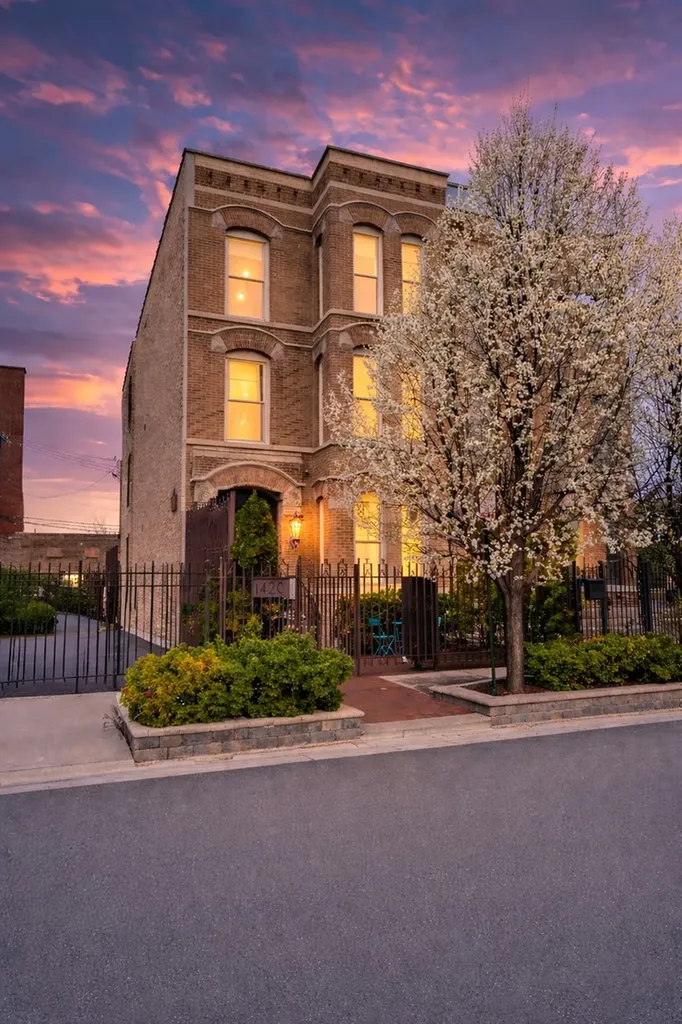 1420 West Fulton Street Chicago IL 60607
