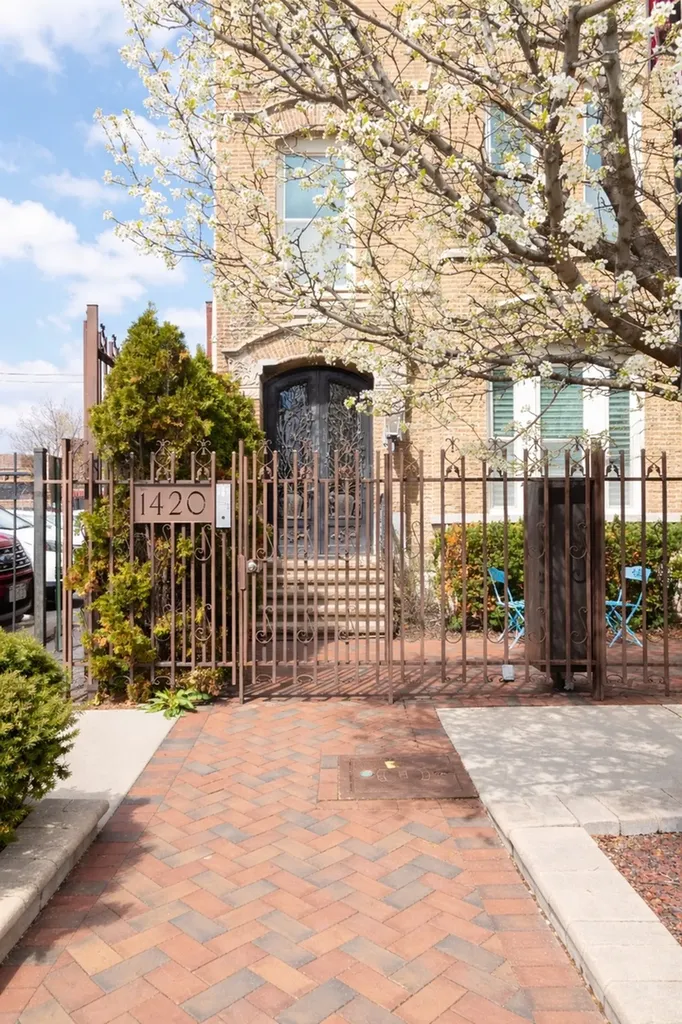 1420 West Fulton Street Chicago IL 60607