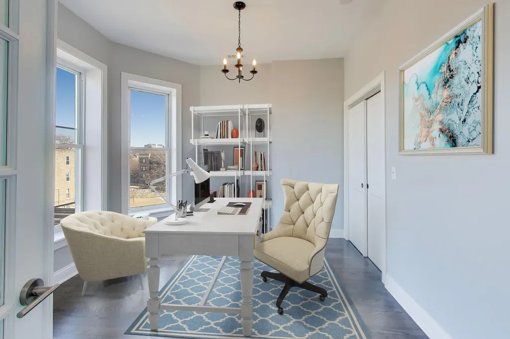 313 East 60th Street Chicago IL 60637