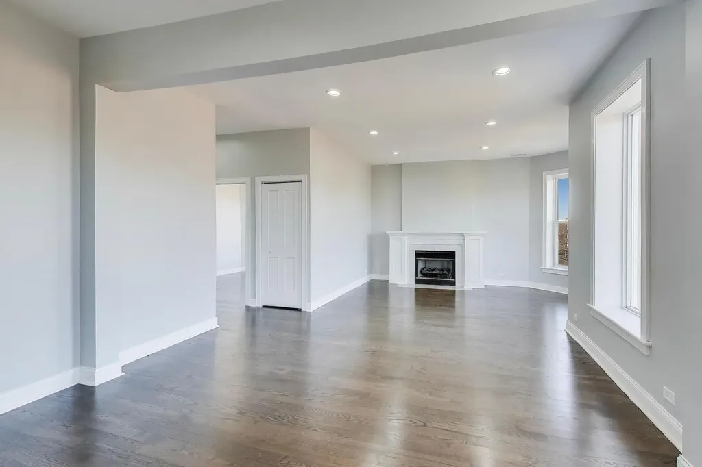 313 East 60th Street Chicago IL 60637