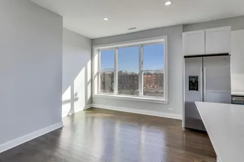 313 East 60th Street Chicago IL 60637