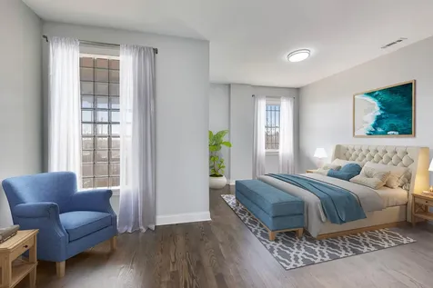 313 East 60th Street Chicago IL 60637